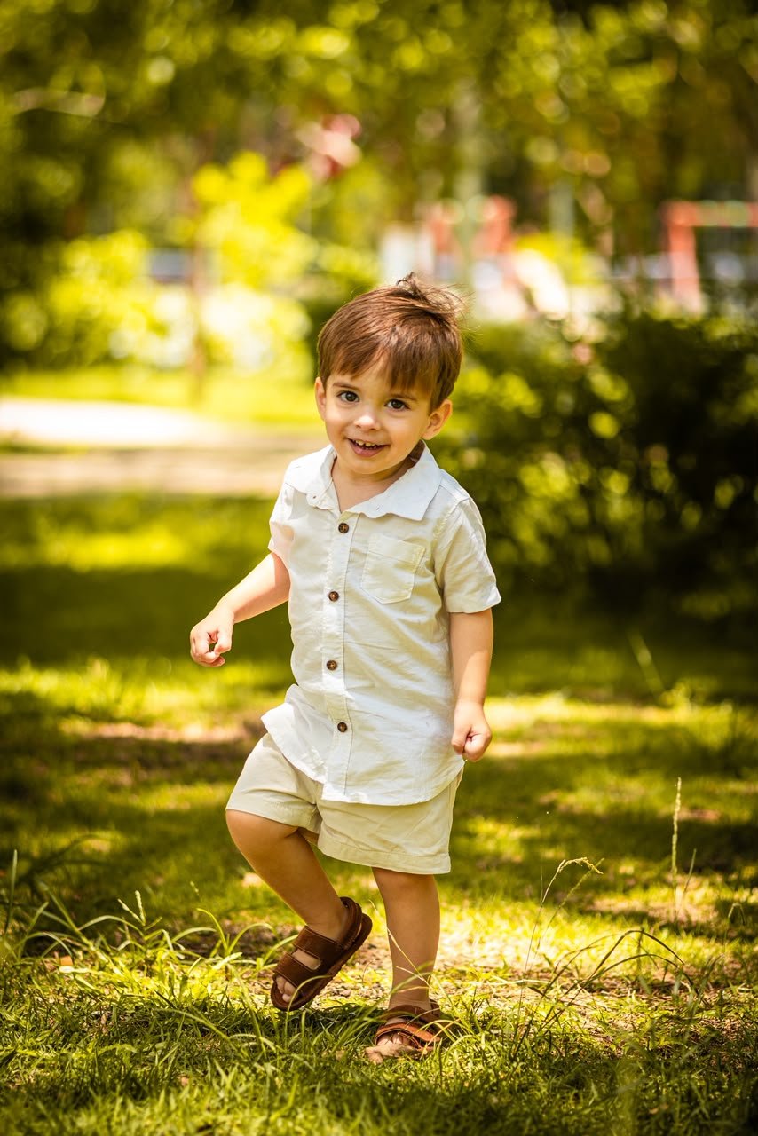 Ensaio infantil em tons lilás